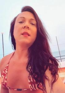 643892155: Transexual en La Coruña