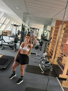 666470389: Chica busca chico en Málaga