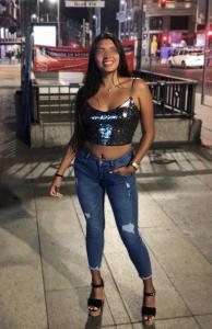 667674177: Chica busca chico en La Coruña