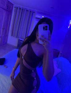 614459269: Chica busca chico en Madrid