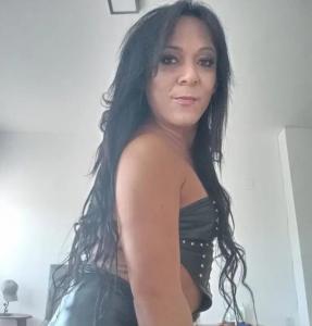 643892155: Transexual en La Coruña