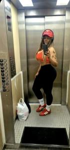 634796075: Chica busca chico en Zaragoza