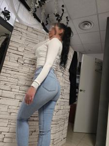 611273764: Chica busca chico en Murcia