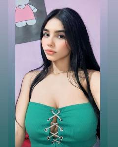 617088123: Chica busca chico en Sevilla