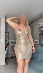 634368165: Chica busca chico en Barcelona