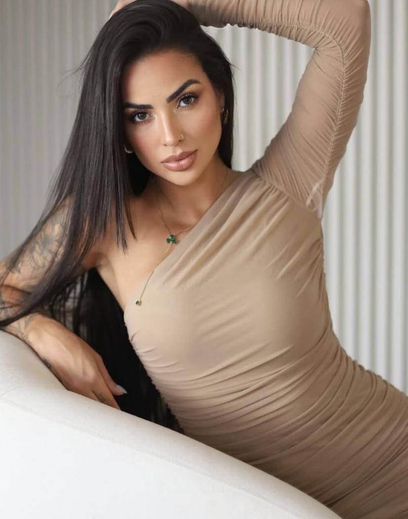 Chica busca chico en Alicante: 