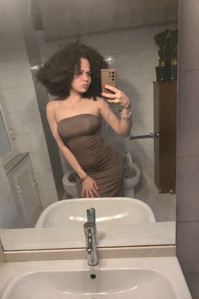 665434946: Transexual en Lérida