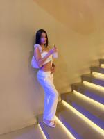 617783822: Chica busca chico en Barcelona