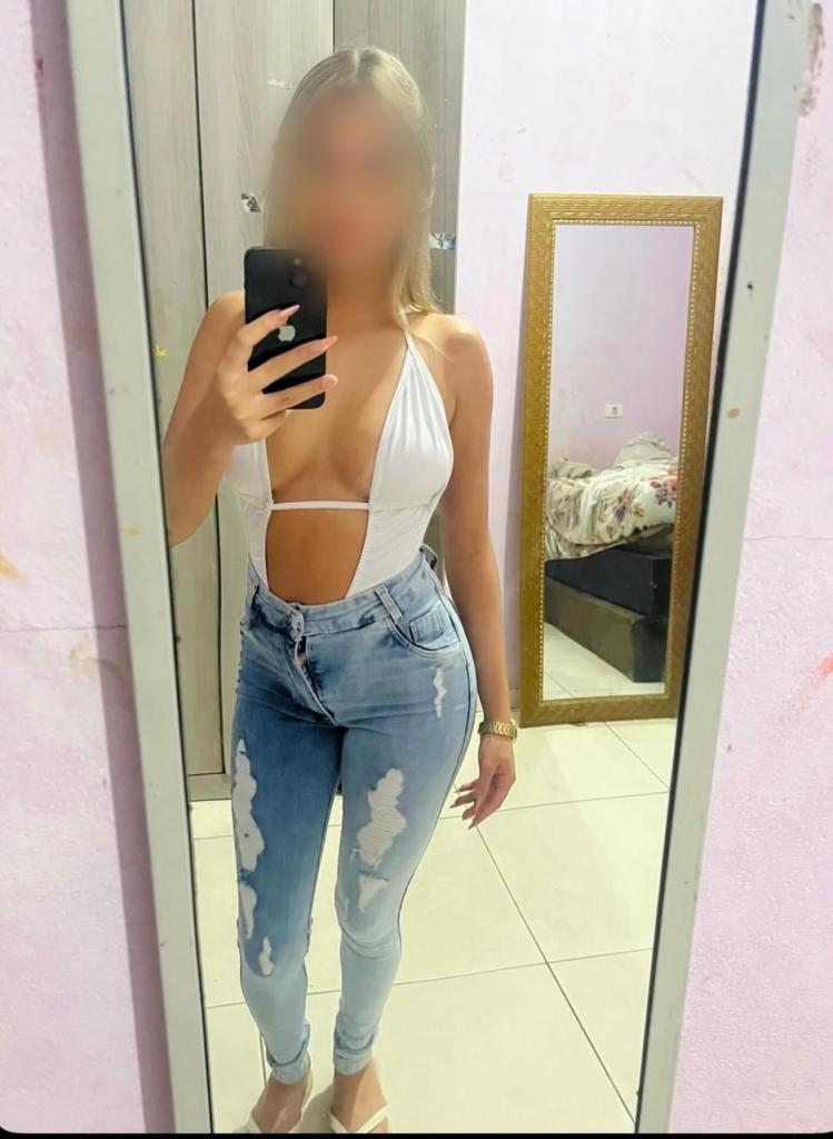 Chica busca chico en La Coruña: 