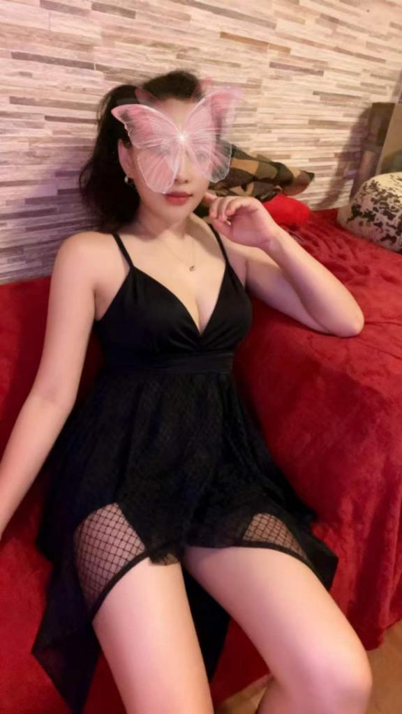 Chica busca chico en Barcelona: Chica busca chico