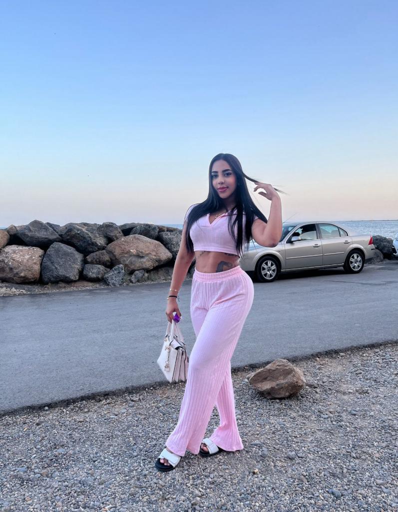 Chica busca chico en Almería: 