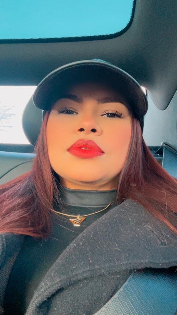 612411535: Chica busca chico en Madrid