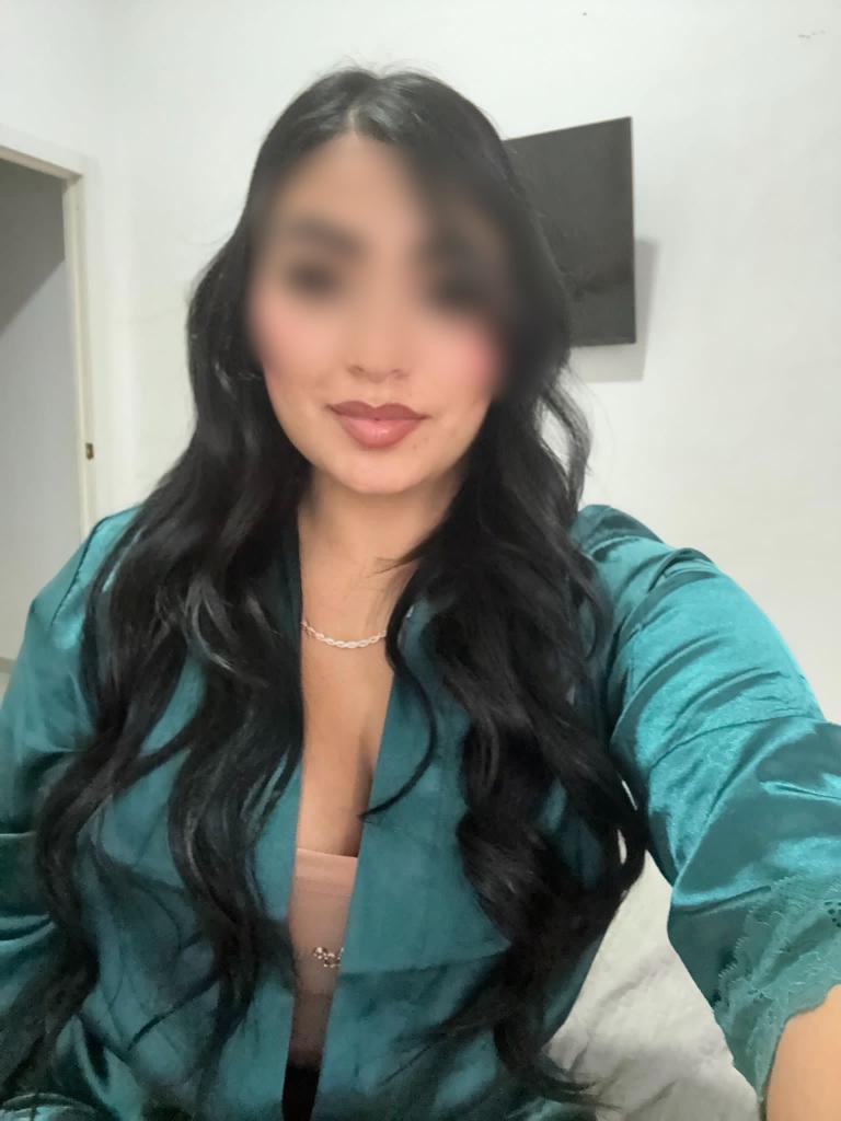 647145403: Chica busca chico en Alicante