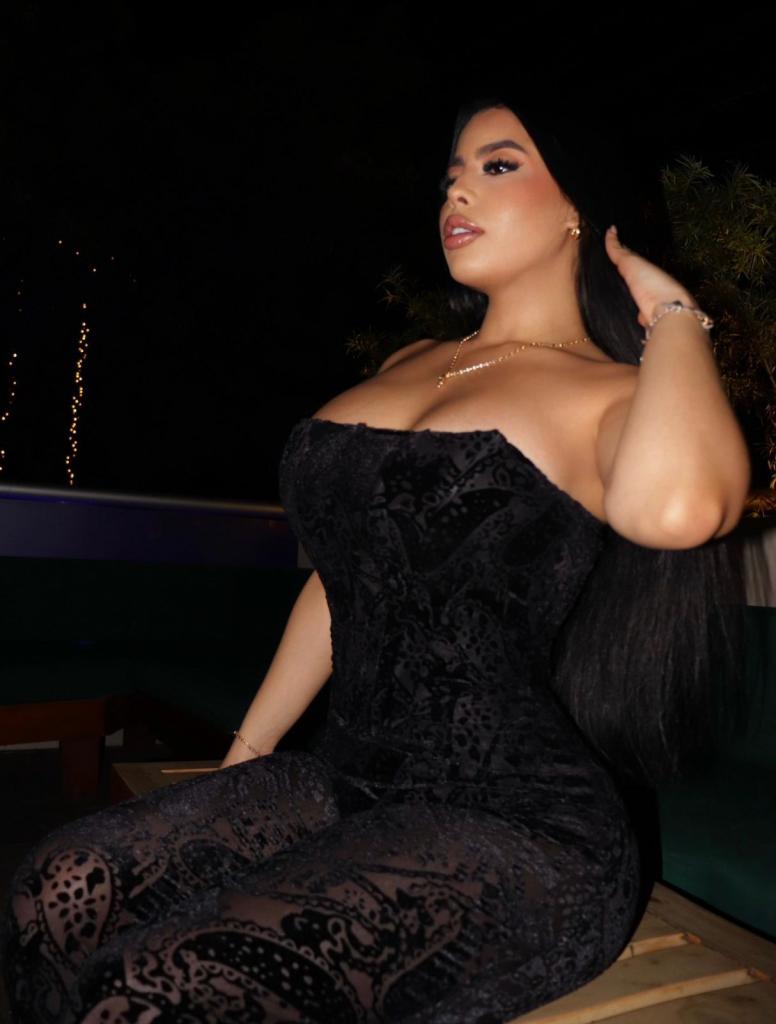 Chica busca chico en Almería: 