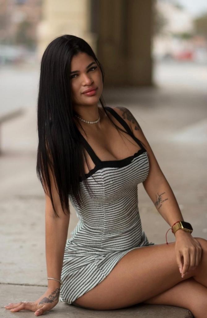 Chica busca chico en Tarragona: Chica busca chico