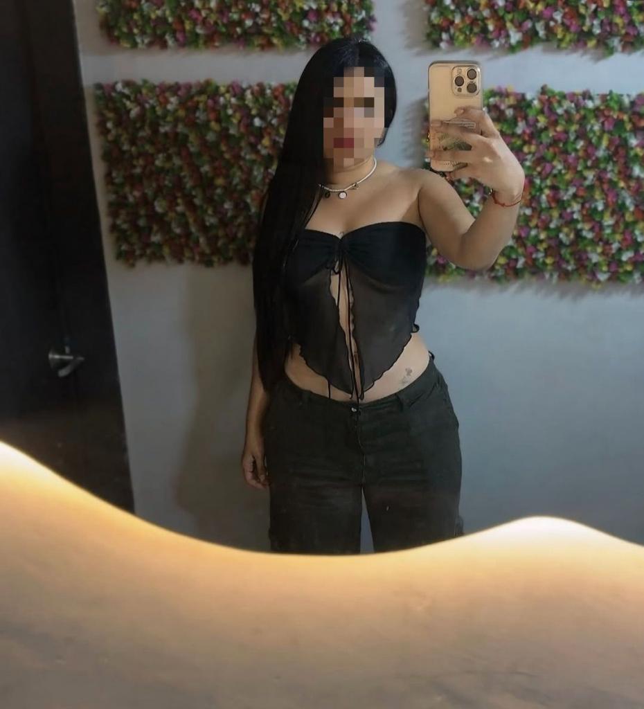 613577519: Chica busca chico en Málaga