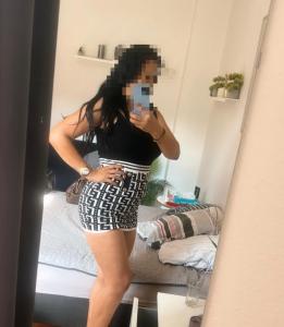 631417989: Chica busca chico en Málaga