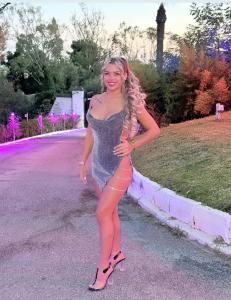 613561886: Chica busca chico en Málaga