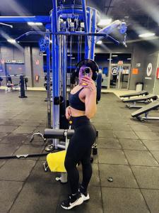 637660288: Chica busca chico en Almería