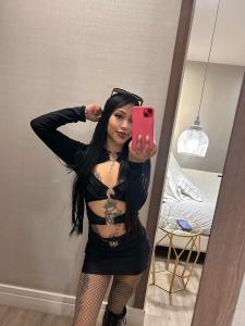 604340994: Chica busca chico en Sevilla