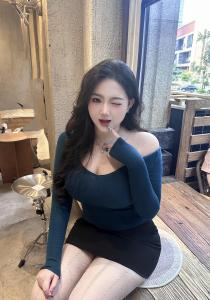 637720698: Chica busca chico en Barcelona