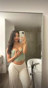 613424448: Chica busca chico en Barcelona