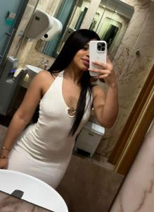 603992947: Chica busca chico en Barcelona