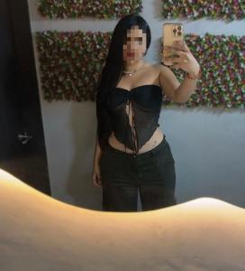 613577519: Chica busca chico en Málaga