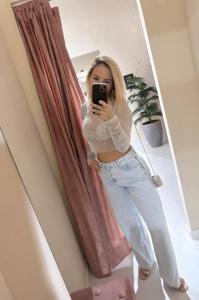 657283171: Chica busca chico en Sevilla