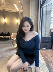 637720698: Chica busca chico en Barcelona