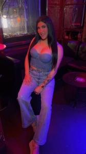 607294651: Chica busca chico en Almería