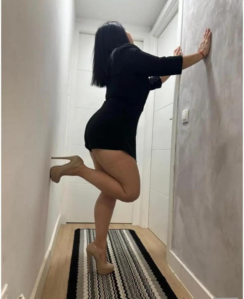 Chica busca chico en Sevilla: 