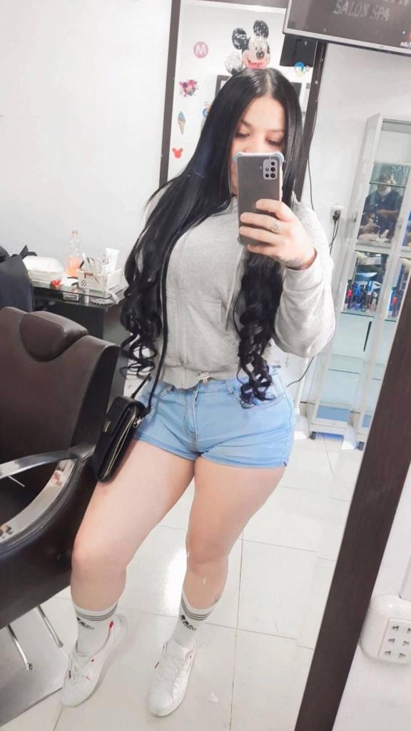 623439404: Chica busca chico en Tenerife