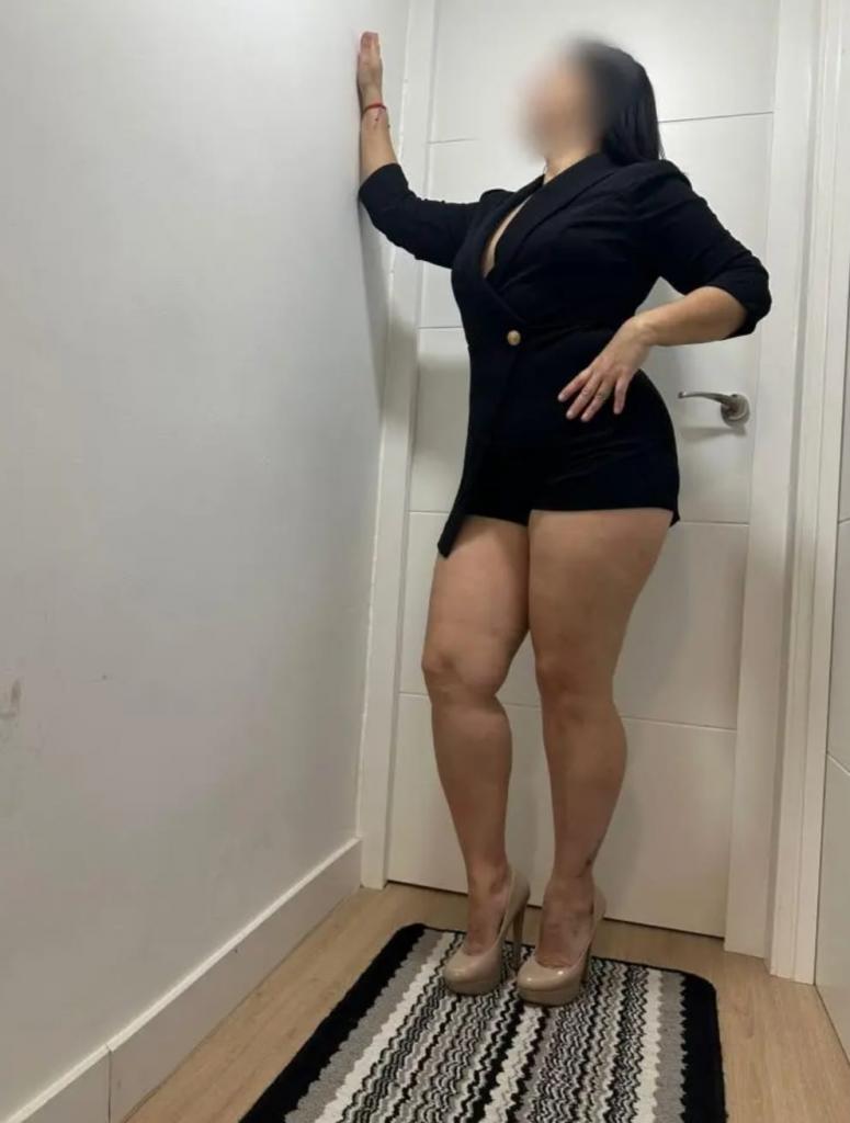 Chica busca chico en Sevilla: 