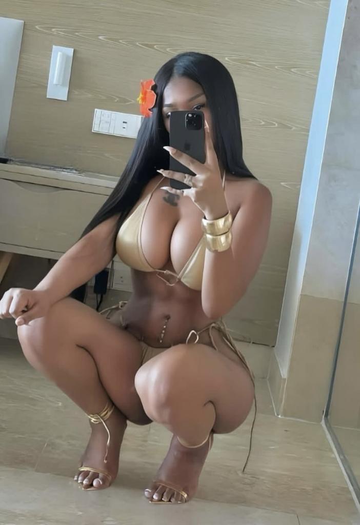 Chica busca chico en Granada: 