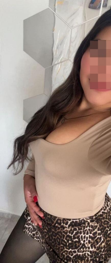 631423599: Chica busca chico en Córdoba