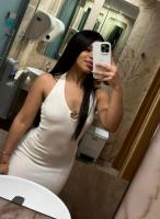 603992947: Chica busca chico en Barcelona