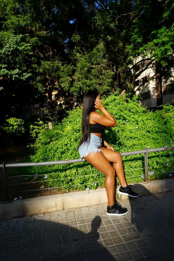 Chica busca chico en Gerona: 