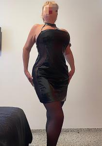 Chica busca chico en Ibiza: 