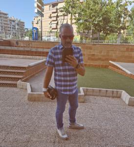 Chico busca chica en Las Palmas: 