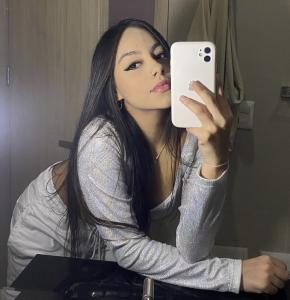 Chica busca chico en Huelva: 