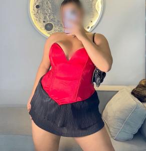 Chica busca chico en Cádiz: 