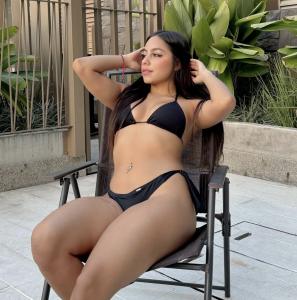Chica busca chico en Huelva: 