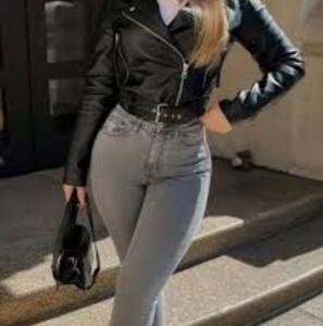 662503346: Chica busca chico en Guipúzcoa