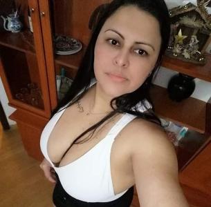 672502437: Chica busca chico en Madrid