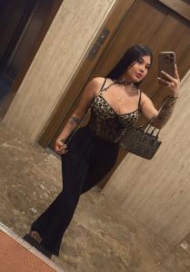 Chica busca chico en Granada: 