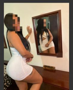Chica busca chico en Granada: 