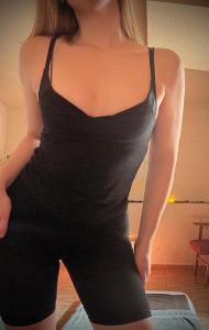 607867464: Chica busca chico en Alicante