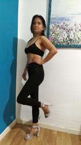 613763558: Chica busca chico en Madrid