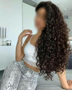647356817: Chica busca chico en Tarragona